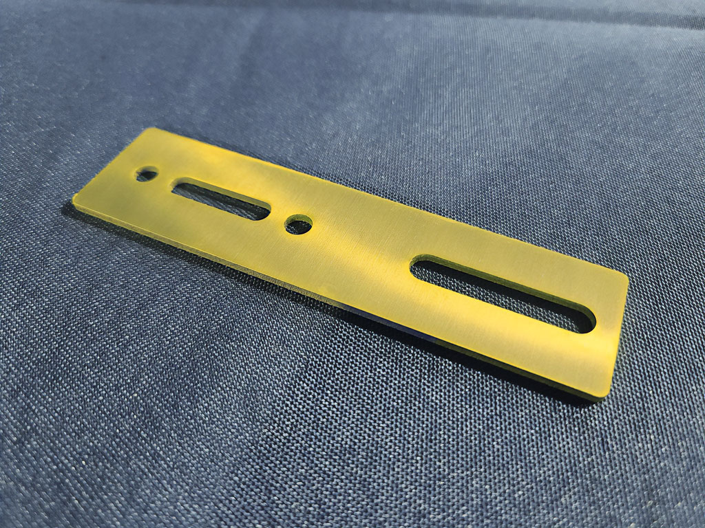 真ちゅうブラケットの製作過程 1