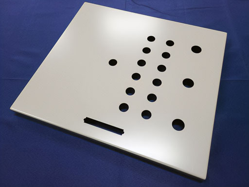 パネル扉(追加工) の加工事例